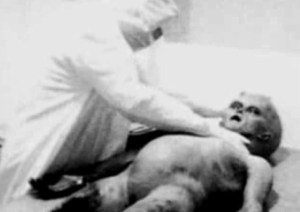 alien-autopsy-1